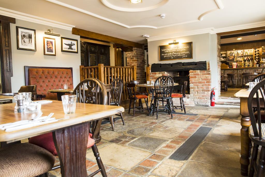 The Anvil Inn Blandford Forum Eksteriør billede
